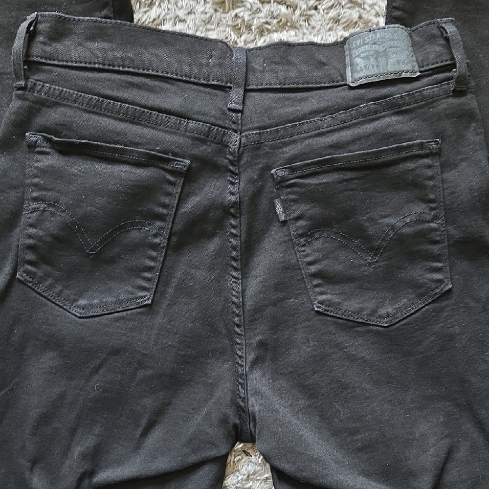 Levis Black Jeans - Picture 3 of 4